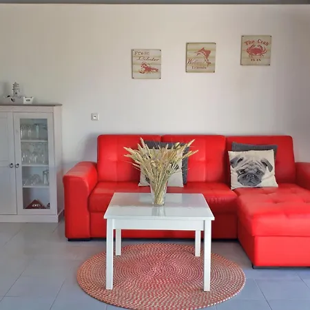 Mit Grill Und Garten In Neukirchen By Interhome * Kraksdorf